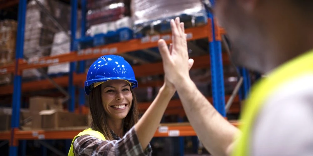 industrialshippingWho Fixes Robots Logistics Apprenticeships industrialshippingWho Fixes Robots Logistics Apprenticeships